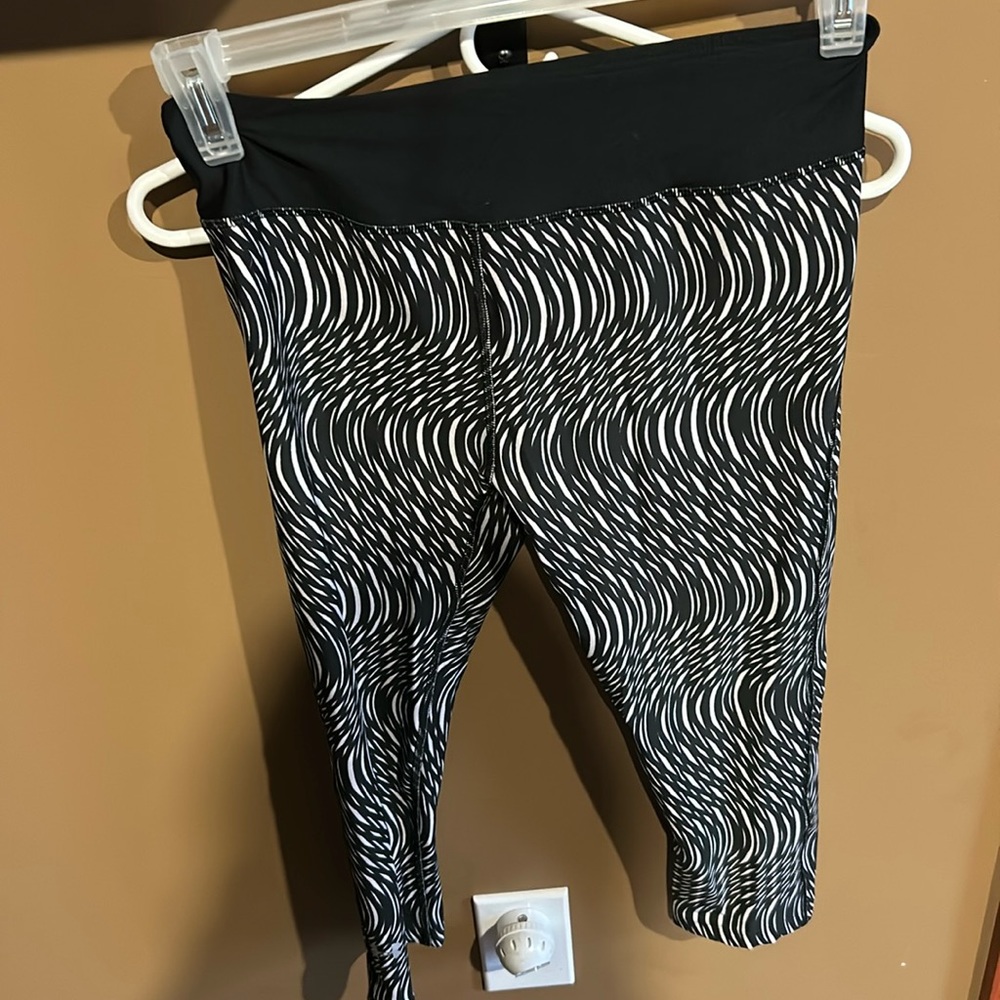 Under armor leggings. Medium